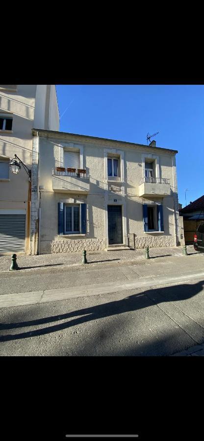 Villa Magali - Appartement Climatise T3 Duplex - Grau-Du-Roi - Hypercentre 20 M De La Plage Le Grau-du-Roi Exterior foto