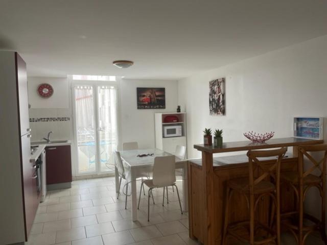 Villa Magali - Appartement Climatise T3 Duplex - Grau-Du-Roi - Hypercentre 20 M De La Plage Le Grau-du-Roi Exterior foto